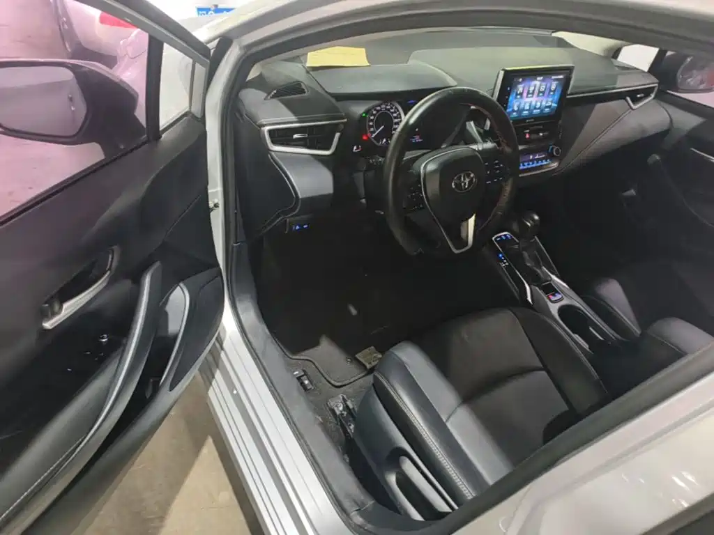 Toyota Corolla 2019 — фото 12