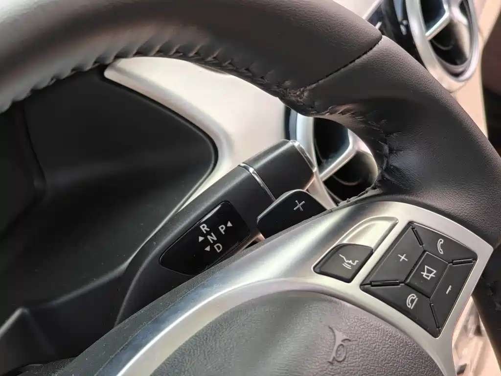Mercedes-Benz GLK-Class 2016 — фото 15