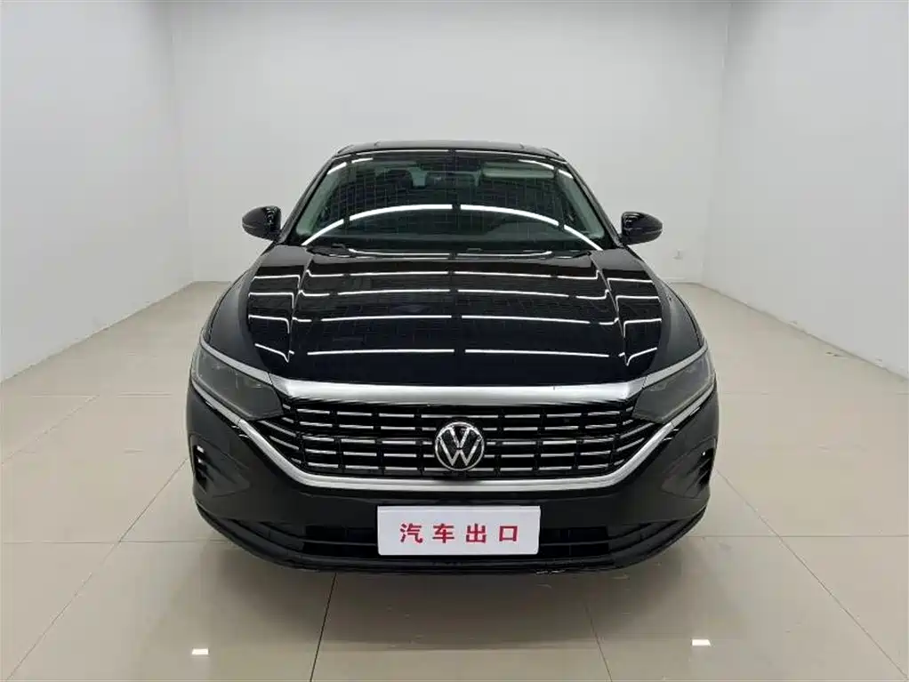 Volkswagen Passat 2023