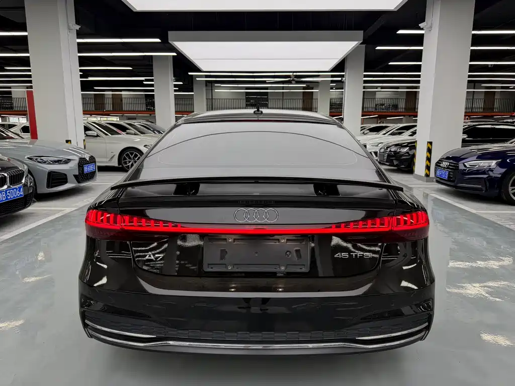 Audi A7 2021 — фото 15