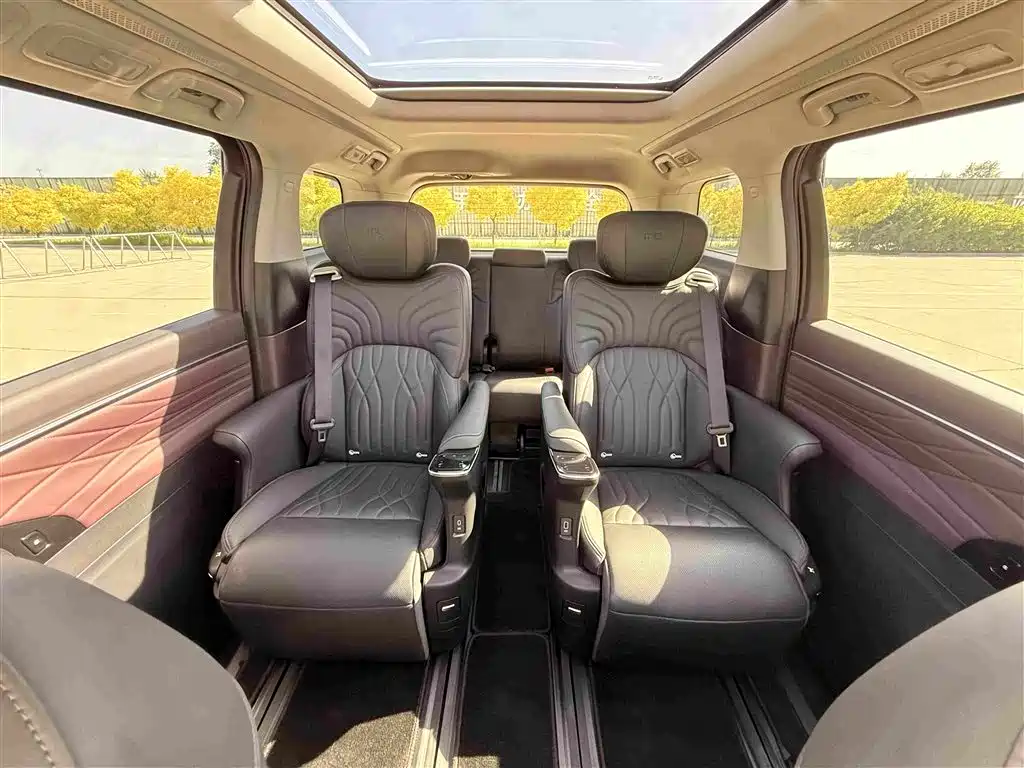 GAC Trumpchi M8 2025 — фото 20