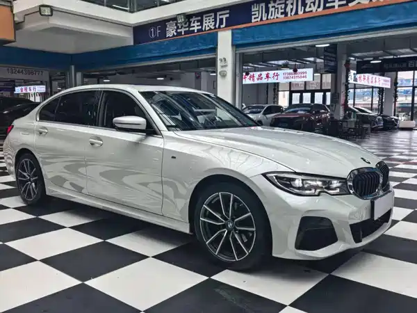 BMW 3 Series 2022