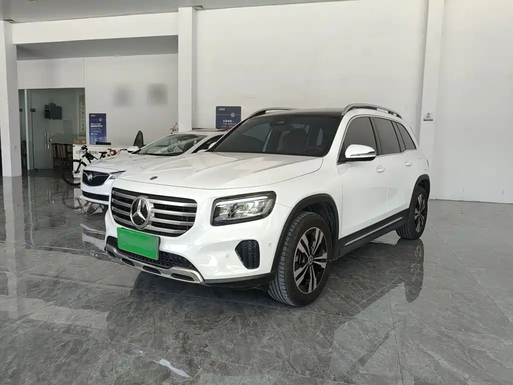 Mercedes-Benz GLB 2024 — фото 2
