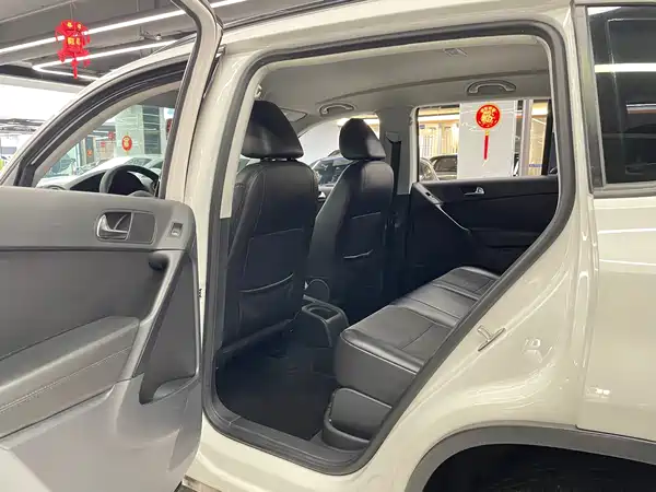 Volkswagen Tiguan 2015