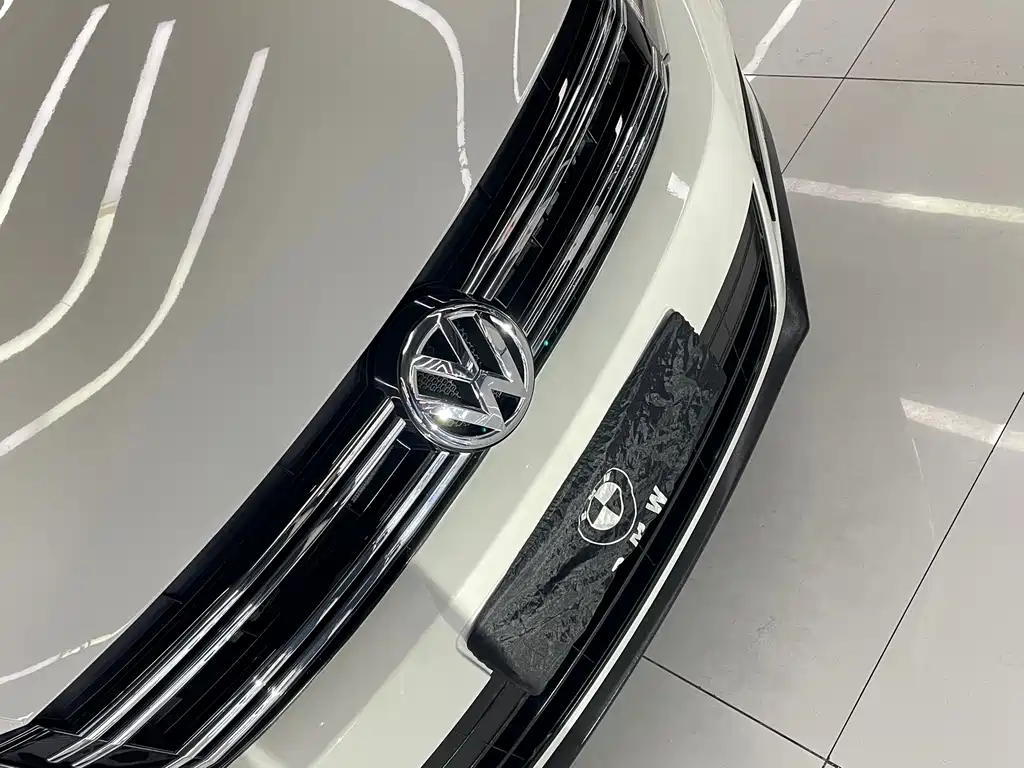 Volkswagen Tiguan 2015 — фото 38