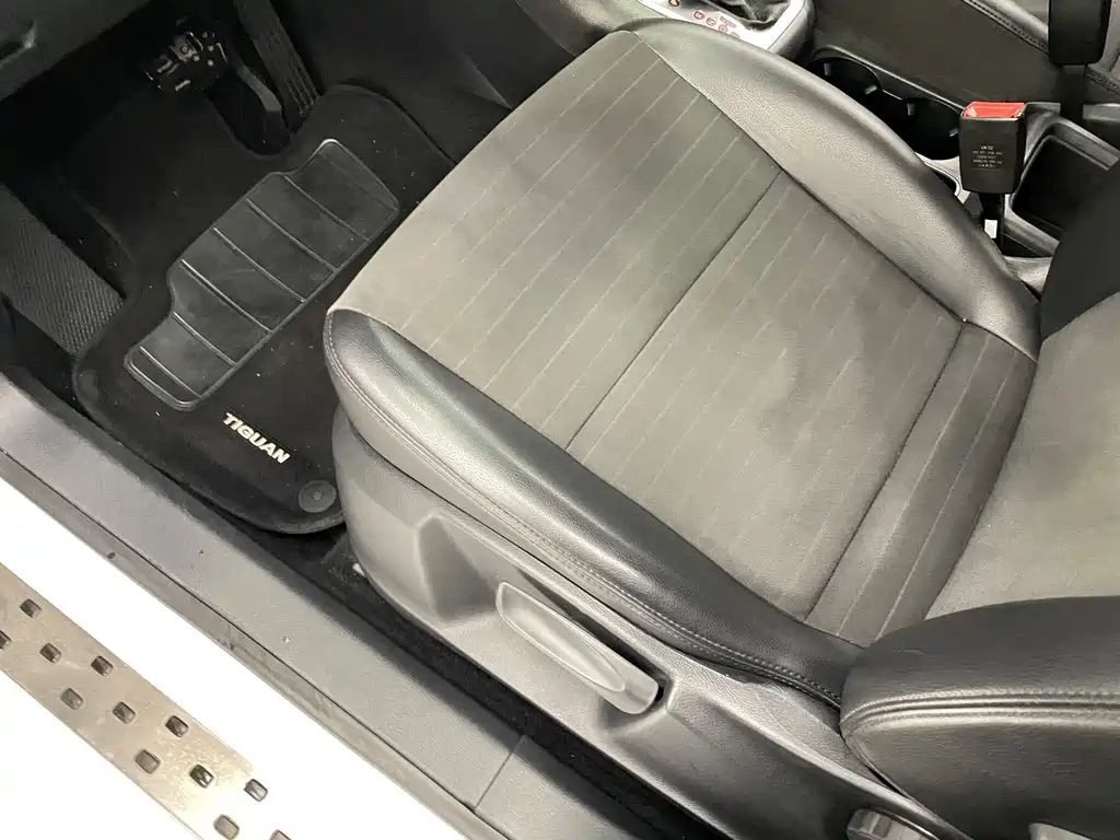 Volkswagen Tiguan 2015 — фото 24