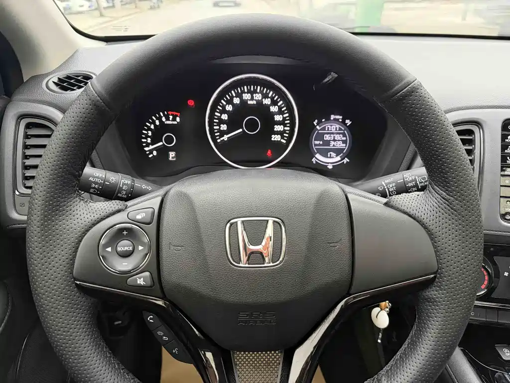 Honda Vezel 2022 — фото 12