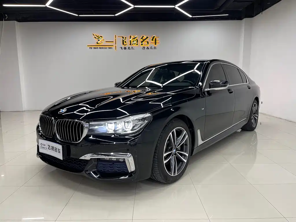 BMW 7 Series 2018 — фото 1