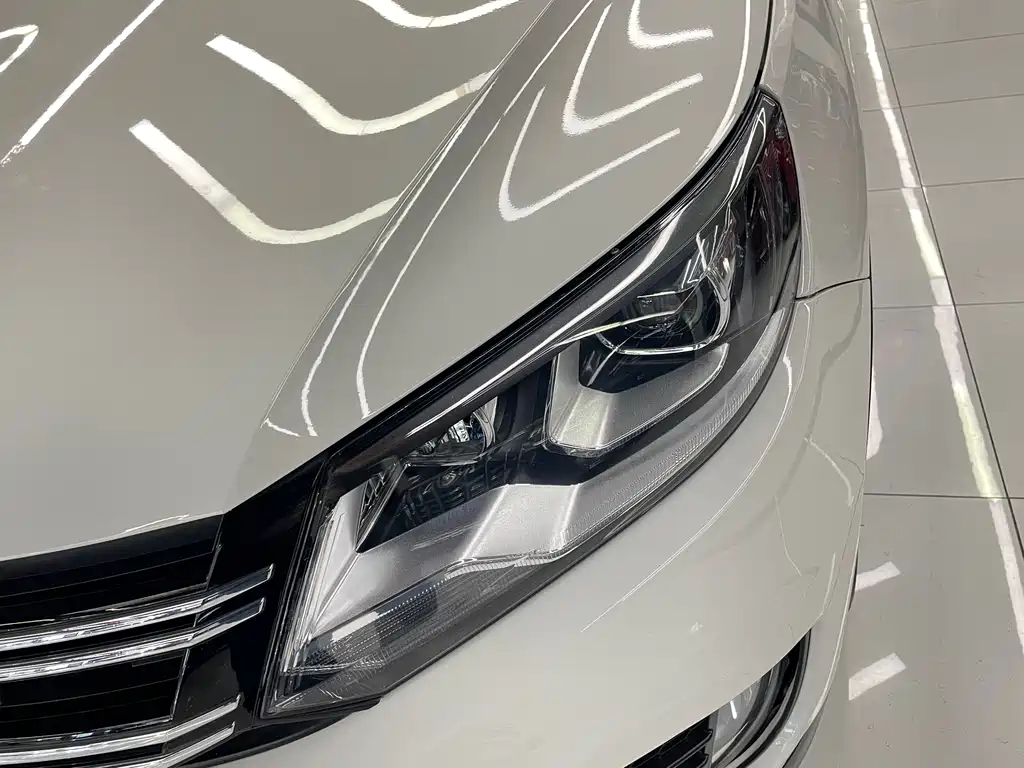 Volkswagen Tiguan 2015 — фото 36