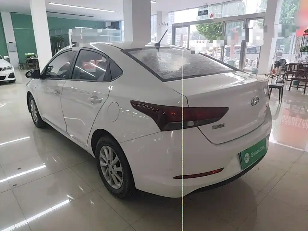 Hyundai Verna 2017 — фото 23