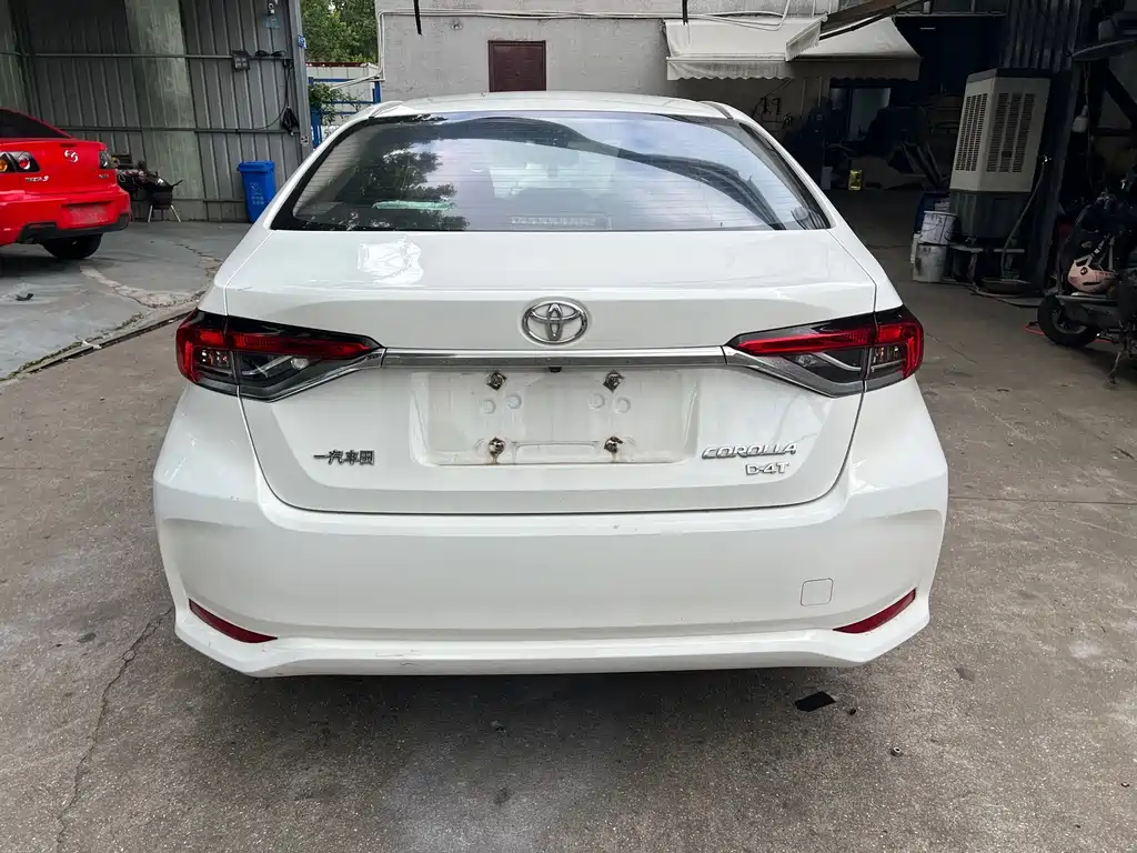 Toyota Corolla 2021 — фото 15