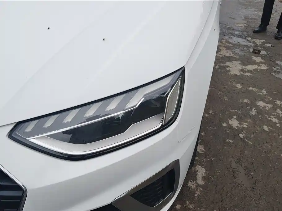Audi A4L 2021