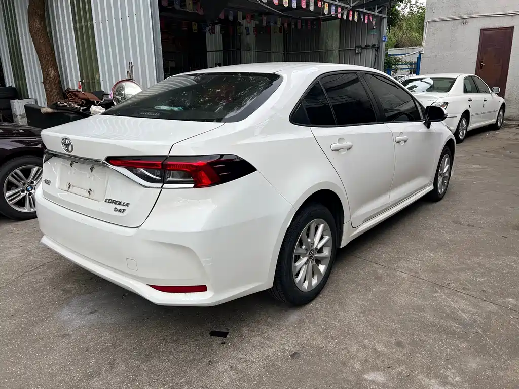 Toyota Corolla 2021 — фото 16