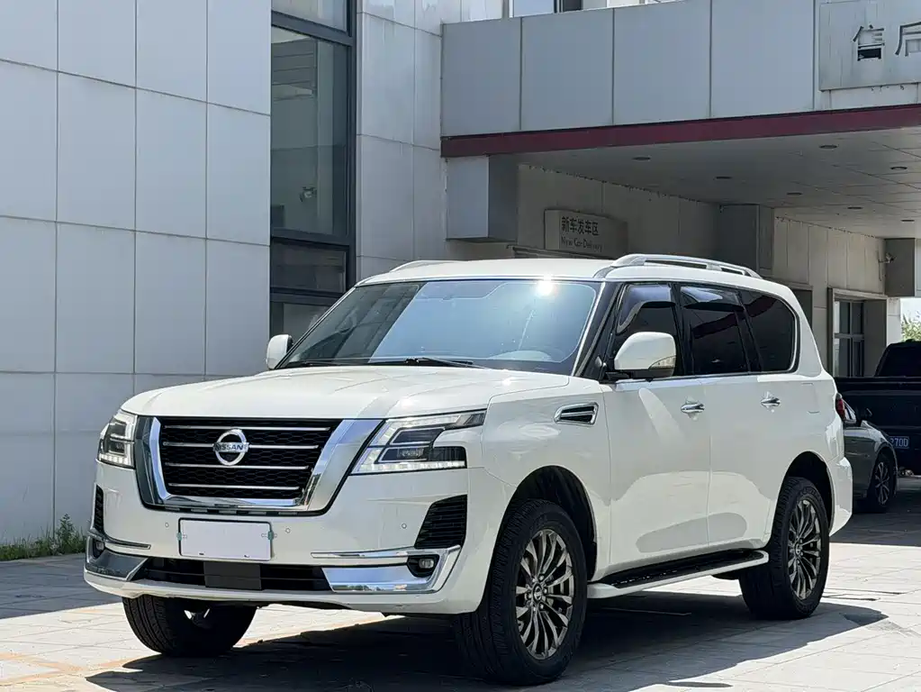 Nissan Patrol 2020 — фото 1