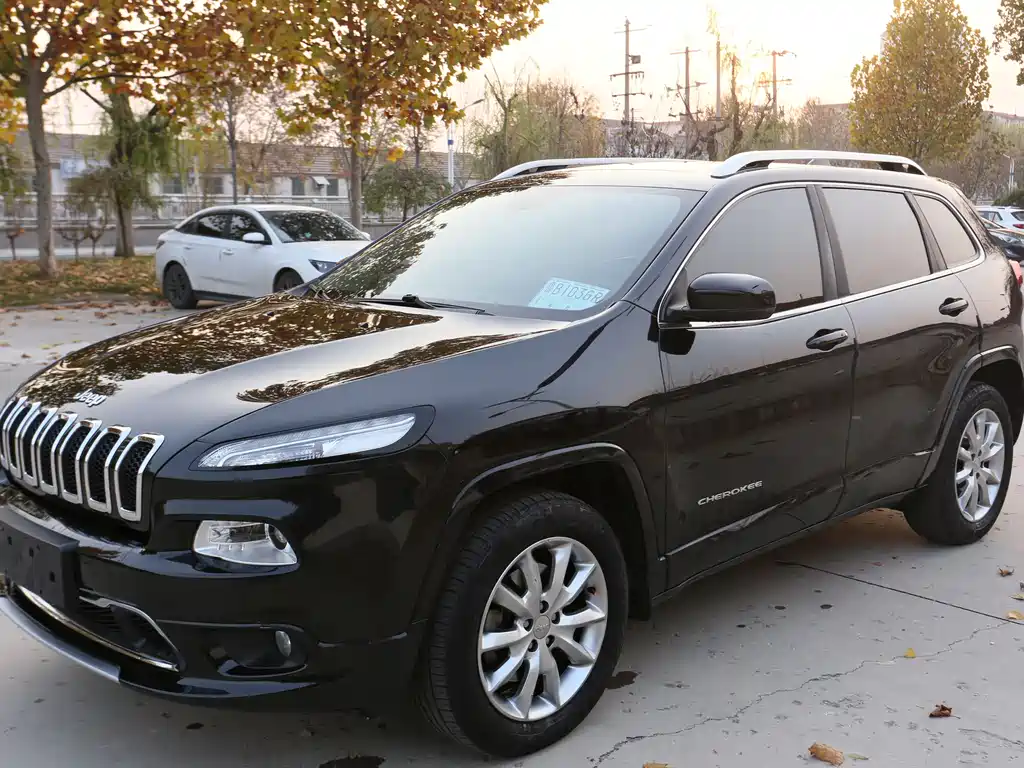 Jeep Cherokee 2017 — фото 1