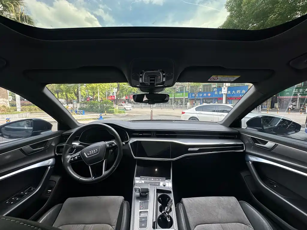 Audi A6L 2020