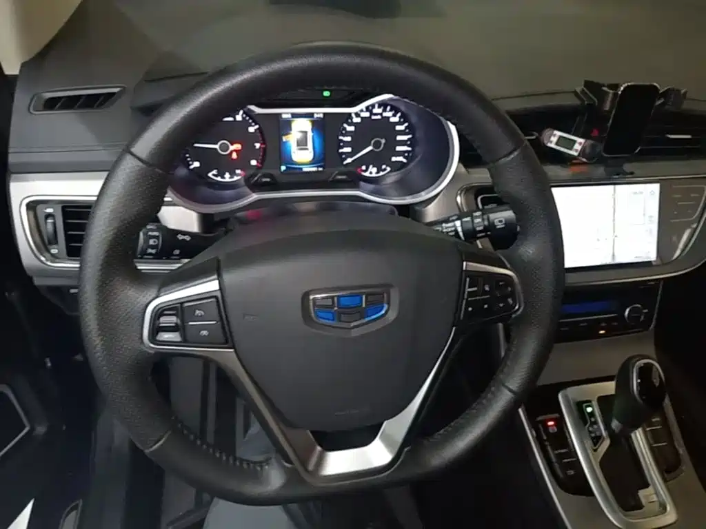 Geely Emgrand GS 2019 — фото 11