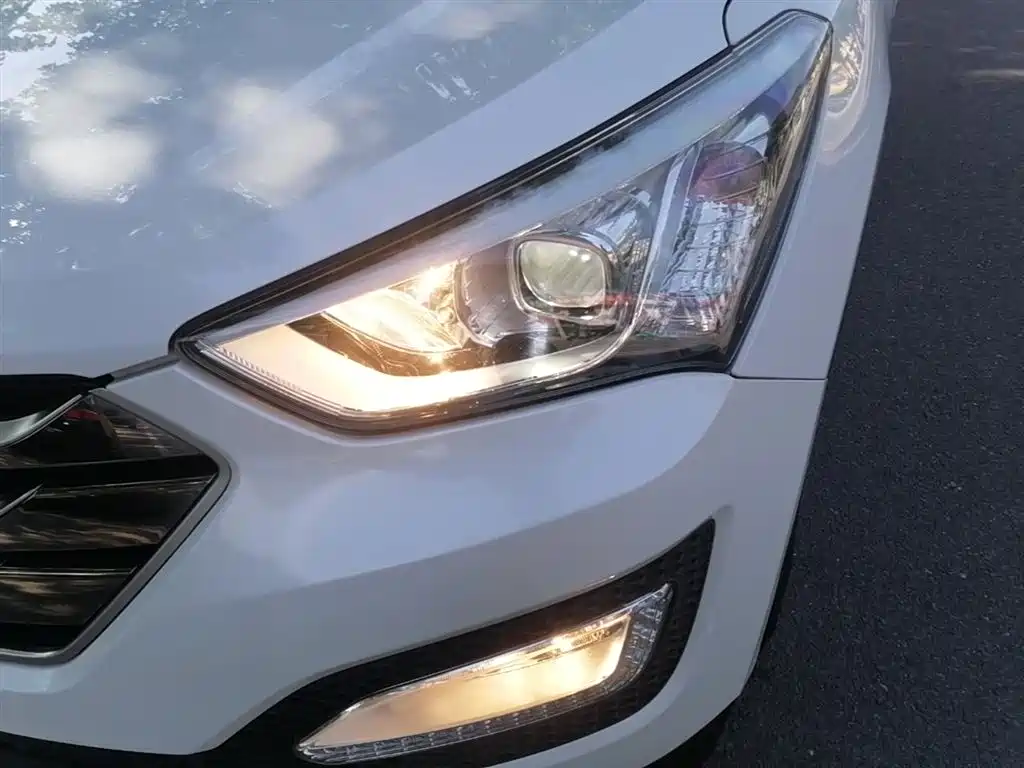 Hyundai Santa Fe 2016 — фото 24