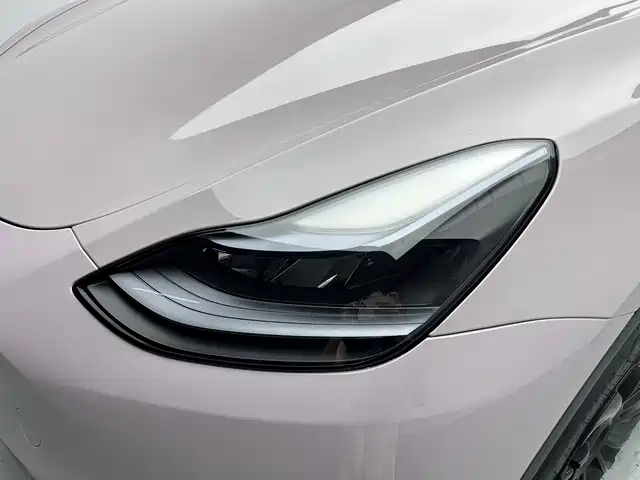 Tesla Model Y 2023 — фото 17