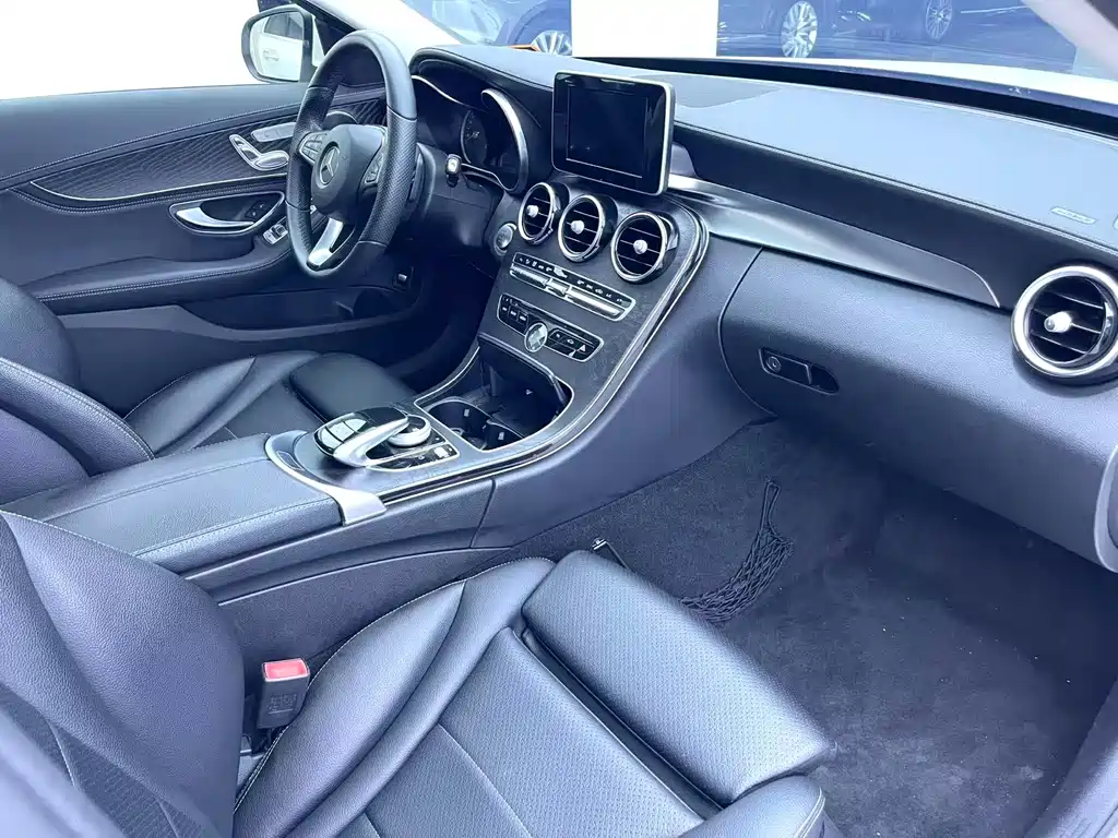 Mercedes-Benz C-Class 2016