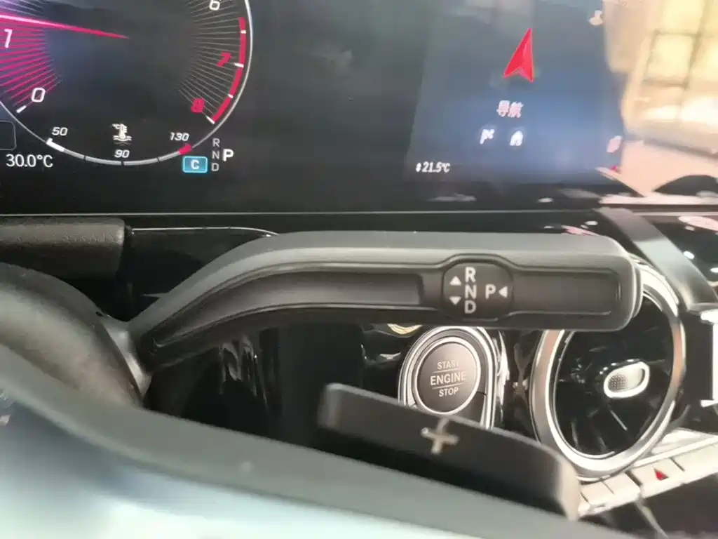 Mercedes-Benz GLA 2025 — фото 14