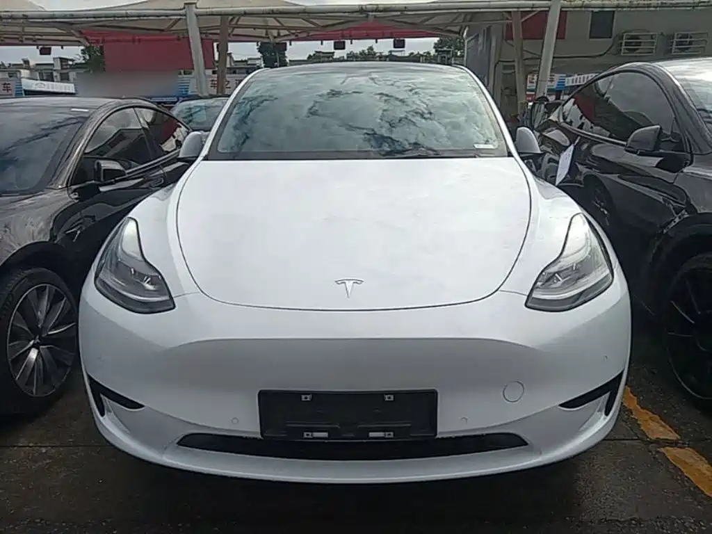 Tesla Model Y 2022 — фото 3