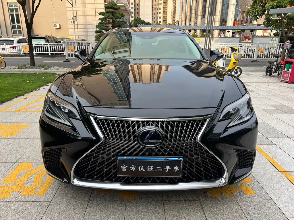 Lexus LS 2019 — фото 3