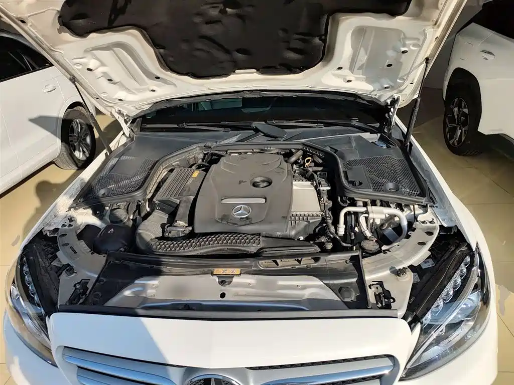 Mercedes-Benz C-Class 2018 — фото 17