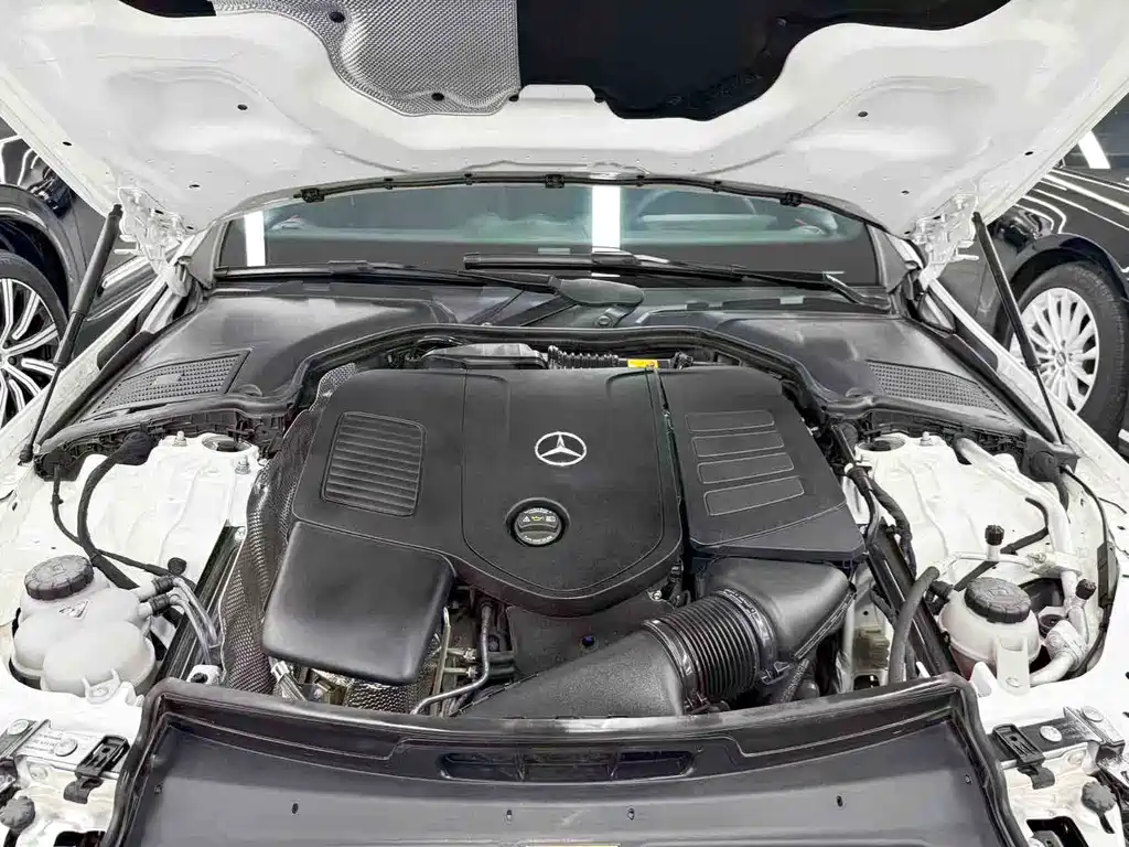Mercedes-Benz C-Class 2024 — фото 23