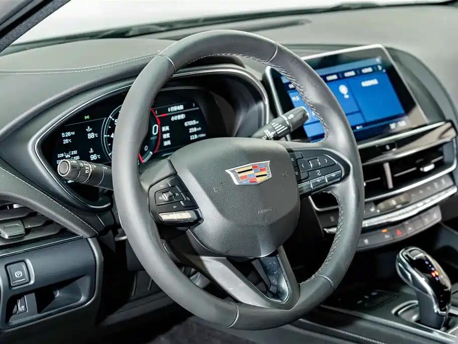 Cadillac CT5 2024 — фото 10
