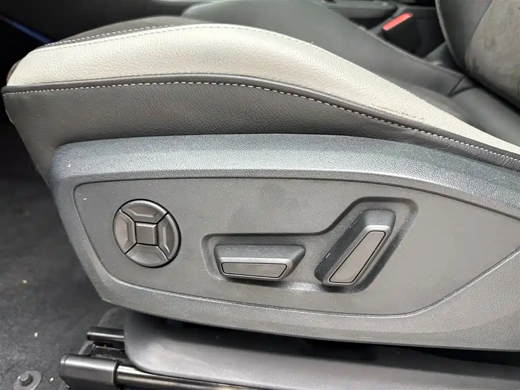 Audi Q3 2022 — фото 13