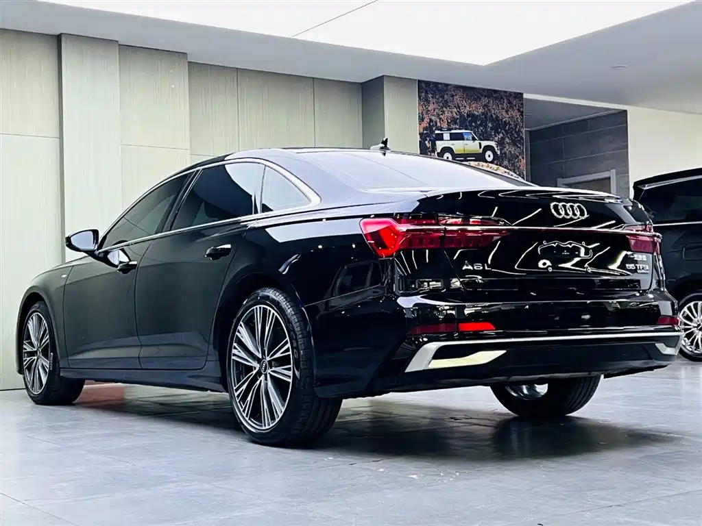 Audi A6L 2025