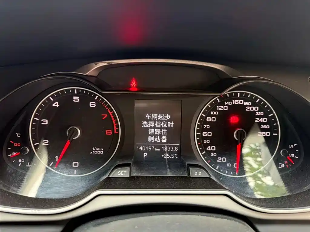 BMW 5 Series 2020 — фото 10