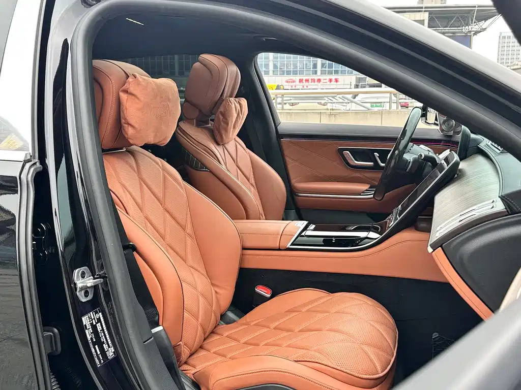 Mercedes-Benz Maybach S-Class 2022 — фото 15