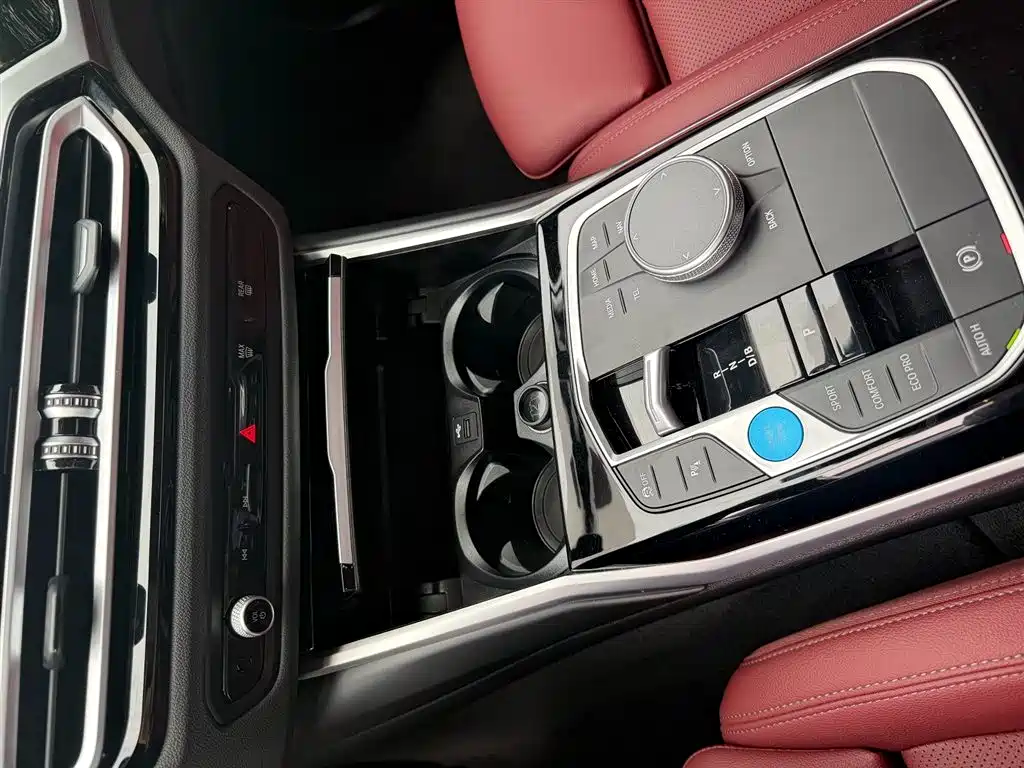 BMW i3 2024 — фото 12