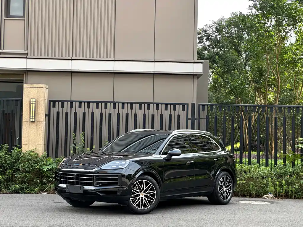 Porsche Cayenne 2024