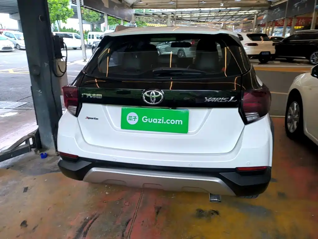 Toyota Yaris L 2019
