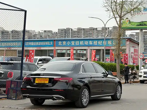 Mercedes-Benz E-Class 2023