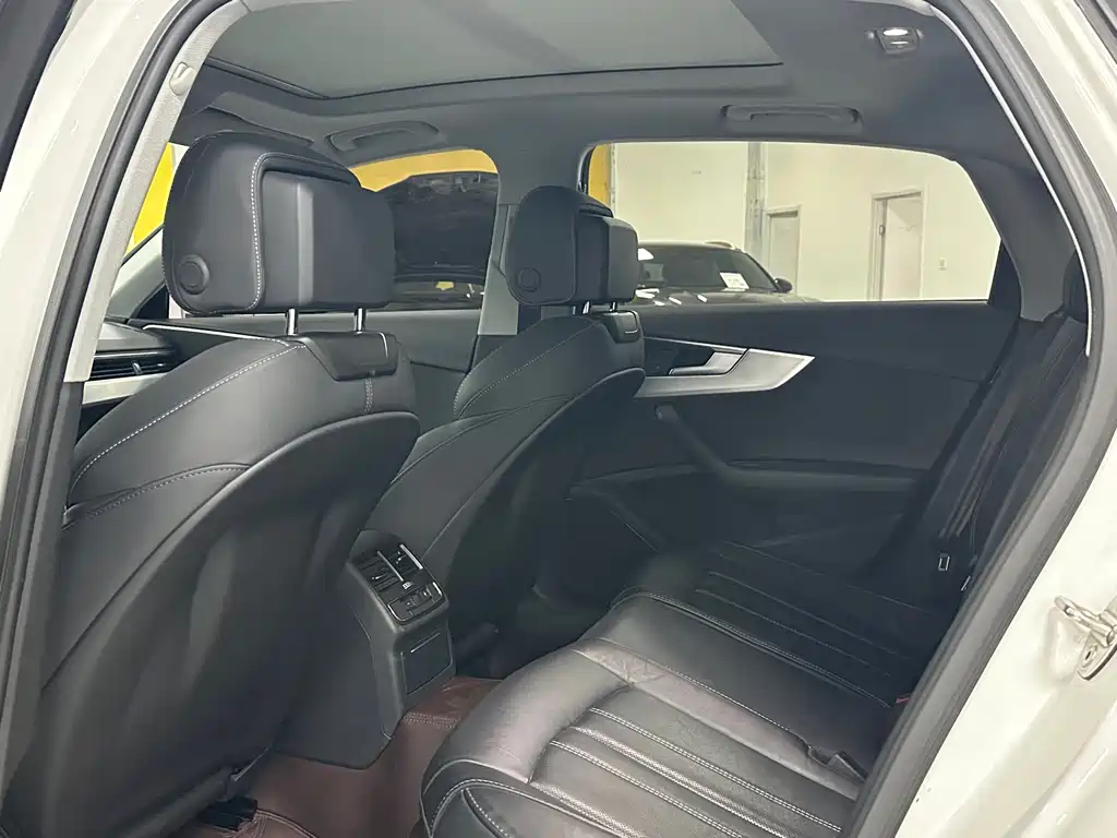Audi A4L 2023