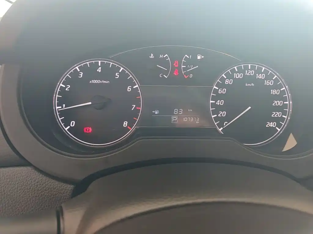 Nissan Tiida 2018 — фото 12