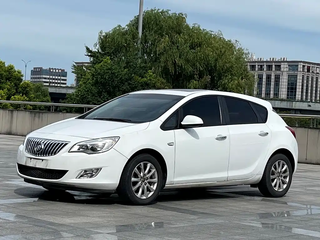 Buick Excelle 2015