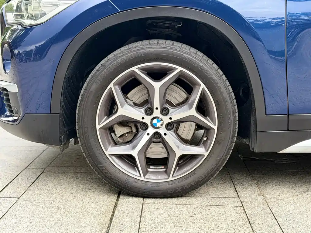 BMW X1 2019 — фото 8