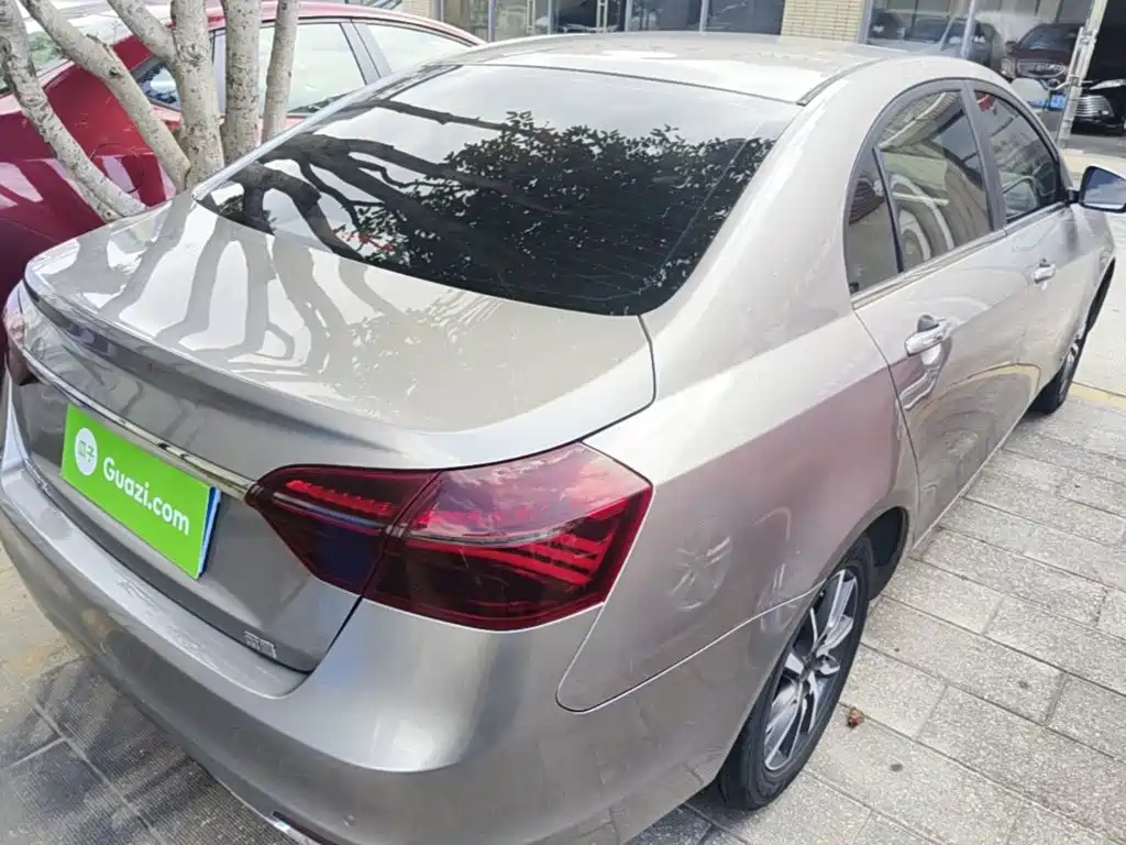 Geely Emgrand 2020