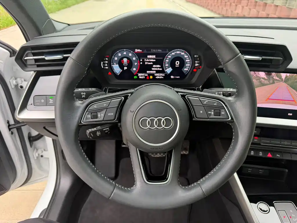 Audi A3 2022 — фото 17