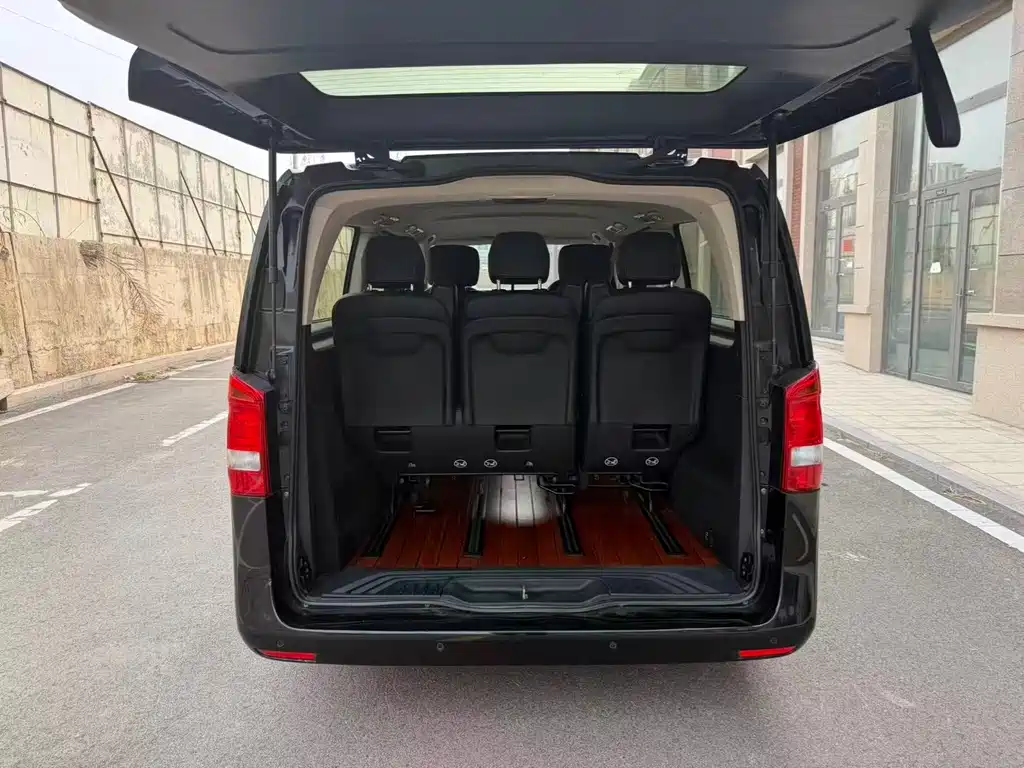 Mercedes-Benz Vito 2018 — фото 15