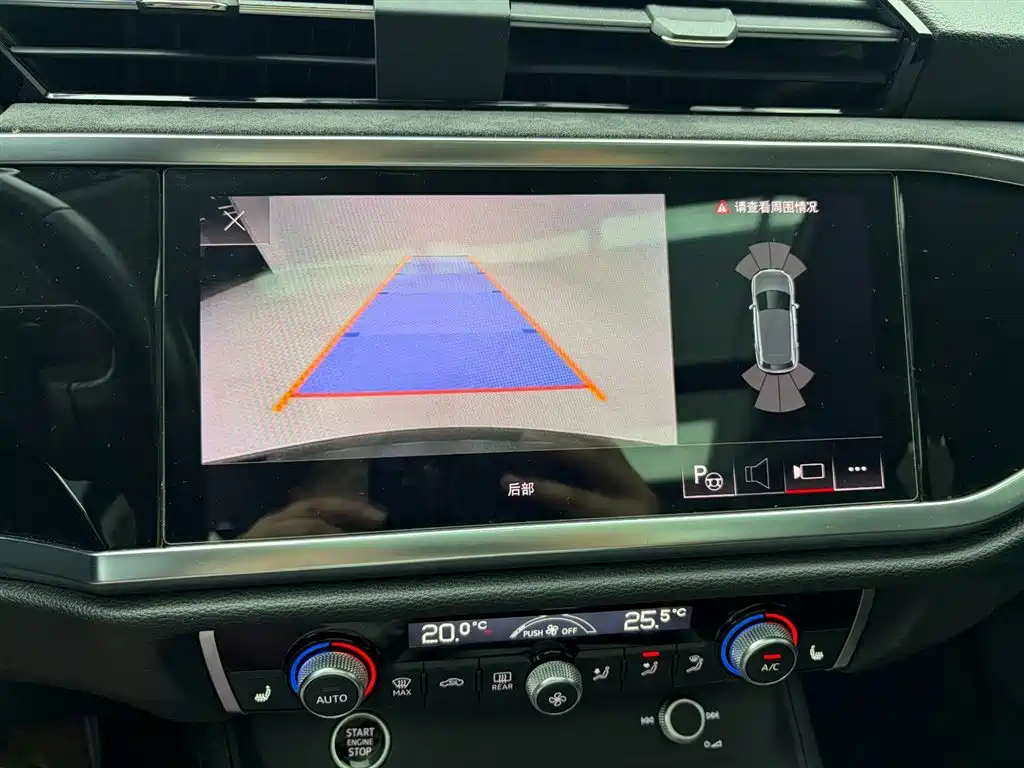 Audi Q3 2022 — фото 17