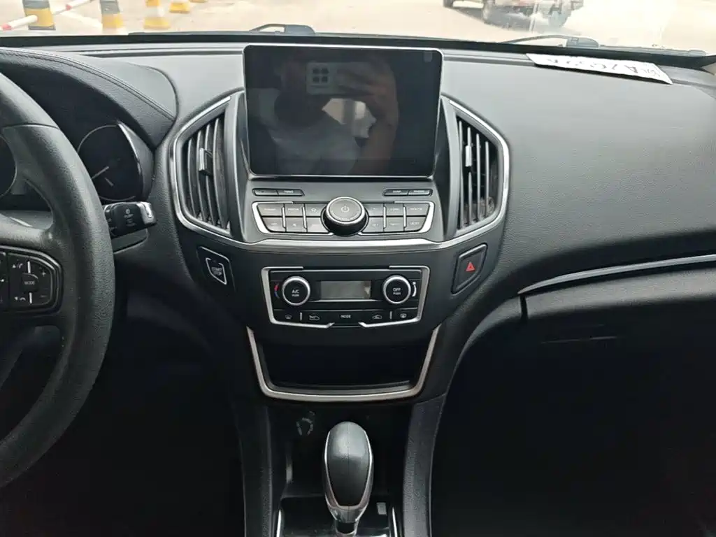 Dongfeng Aeolus AX5 2020 — фото 13
