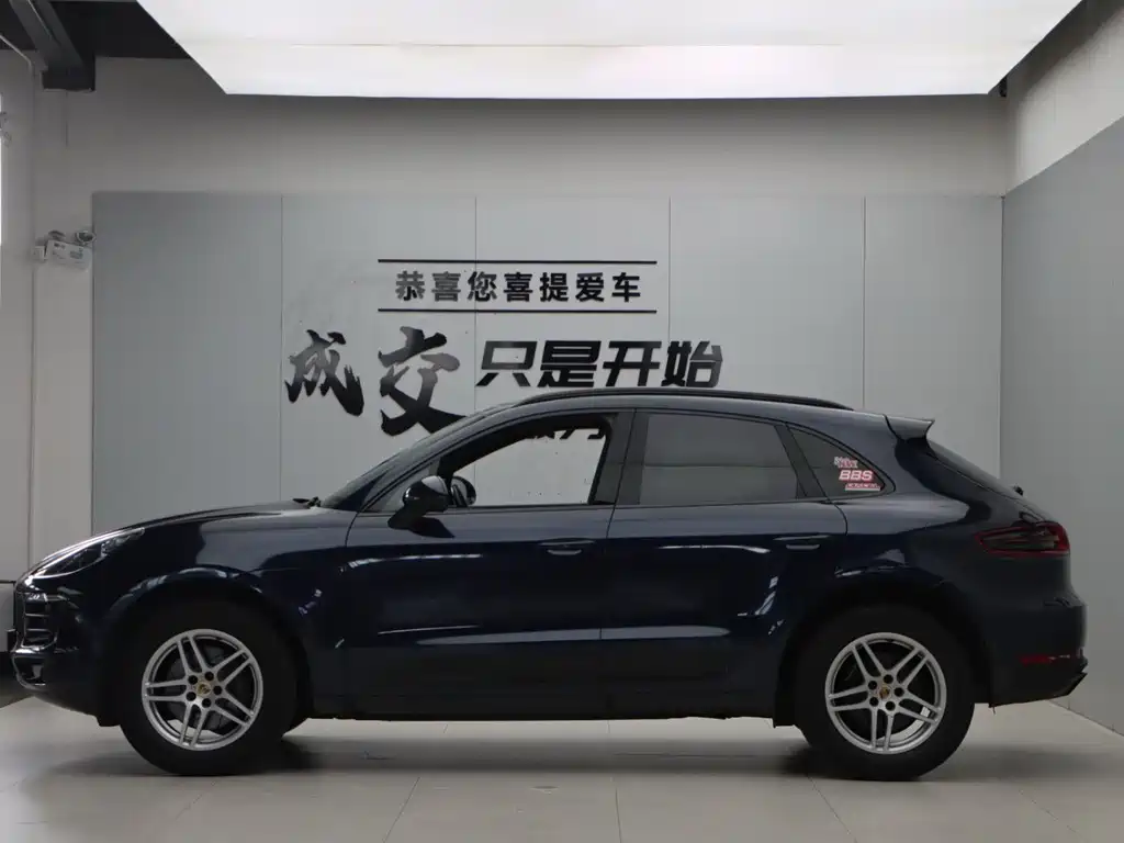 Porsche Macan 2016 — фото 24