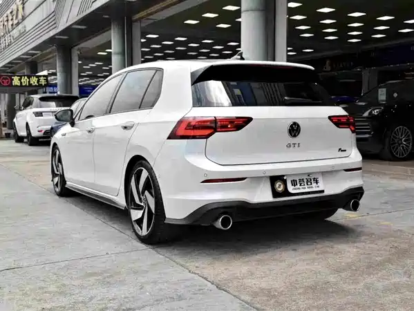 Volkswagen Golf GTI 2022