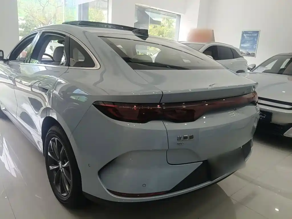 BYD Qin L 2025 — фото 5